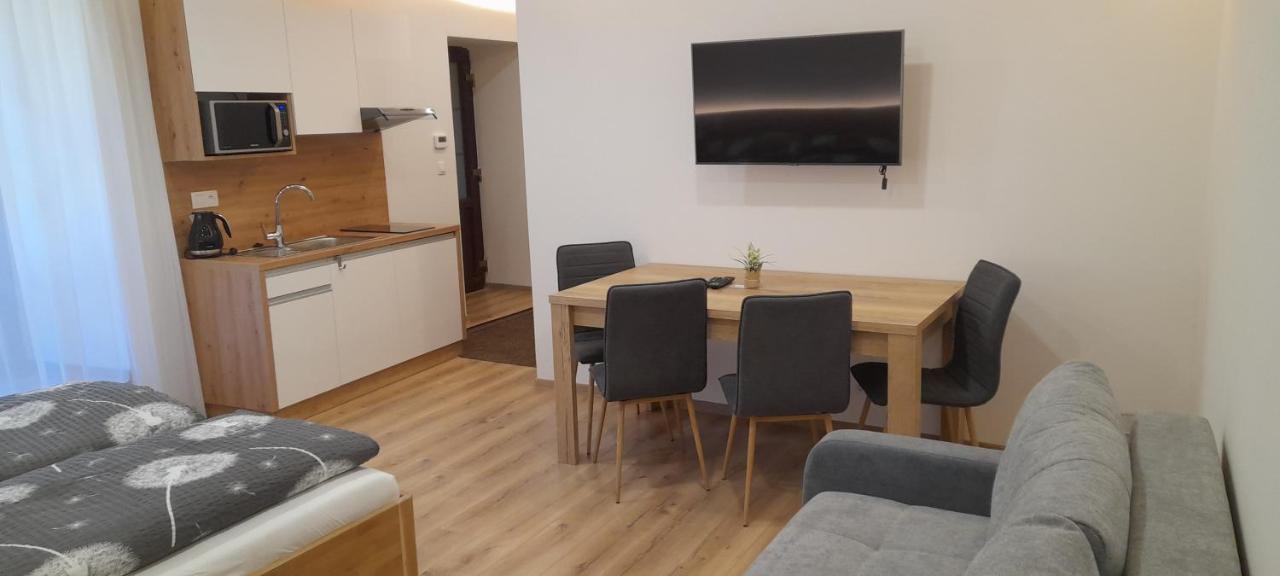 Apartmany Lumi Veľký Slavkov Εξωτερικό φωτογραφία